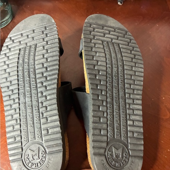 Mephisto Black Helen thong sandals size 40 - Picture 4 of 9